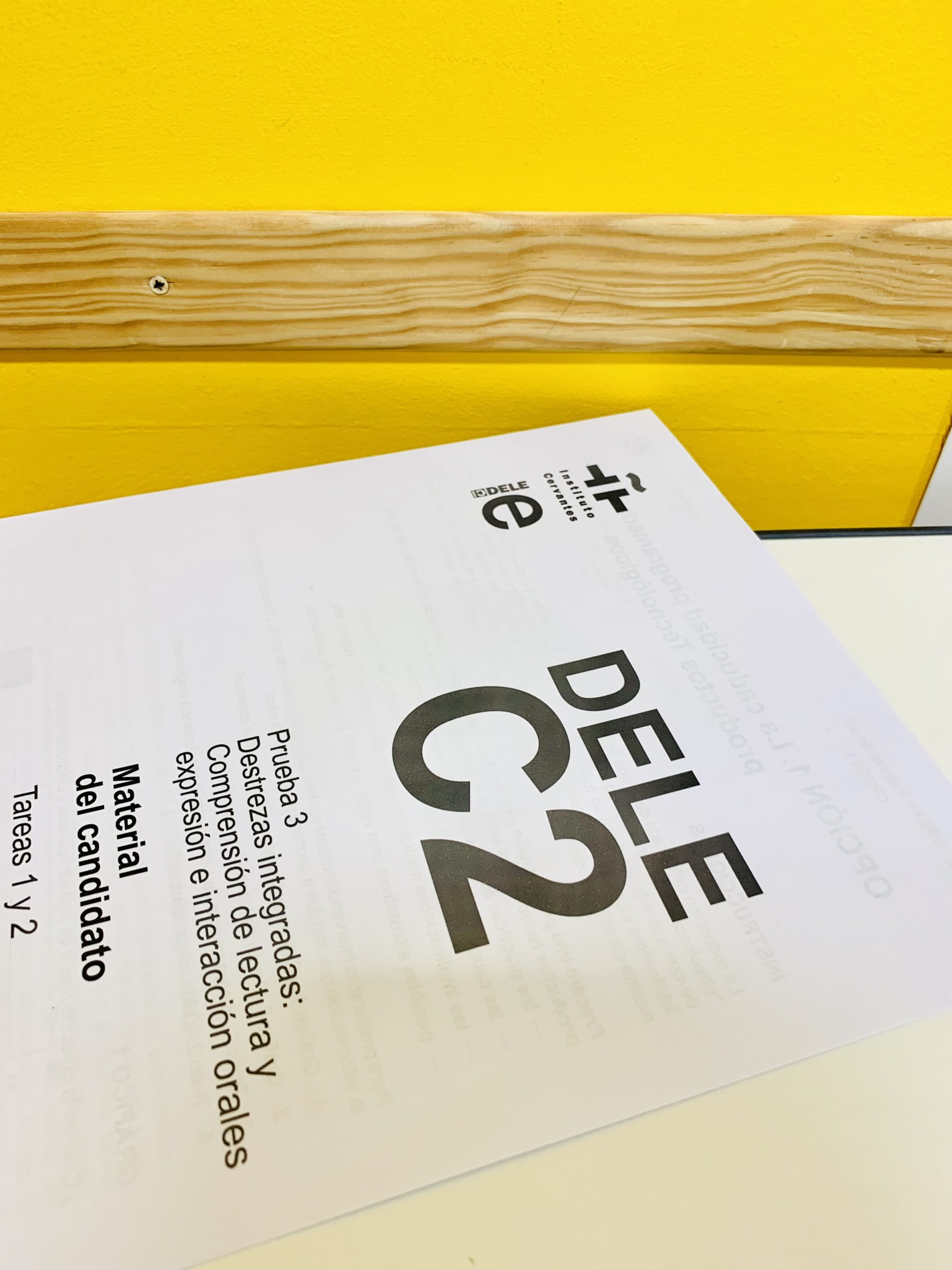How is the C2 DELE exam tests, scores and tips for pass