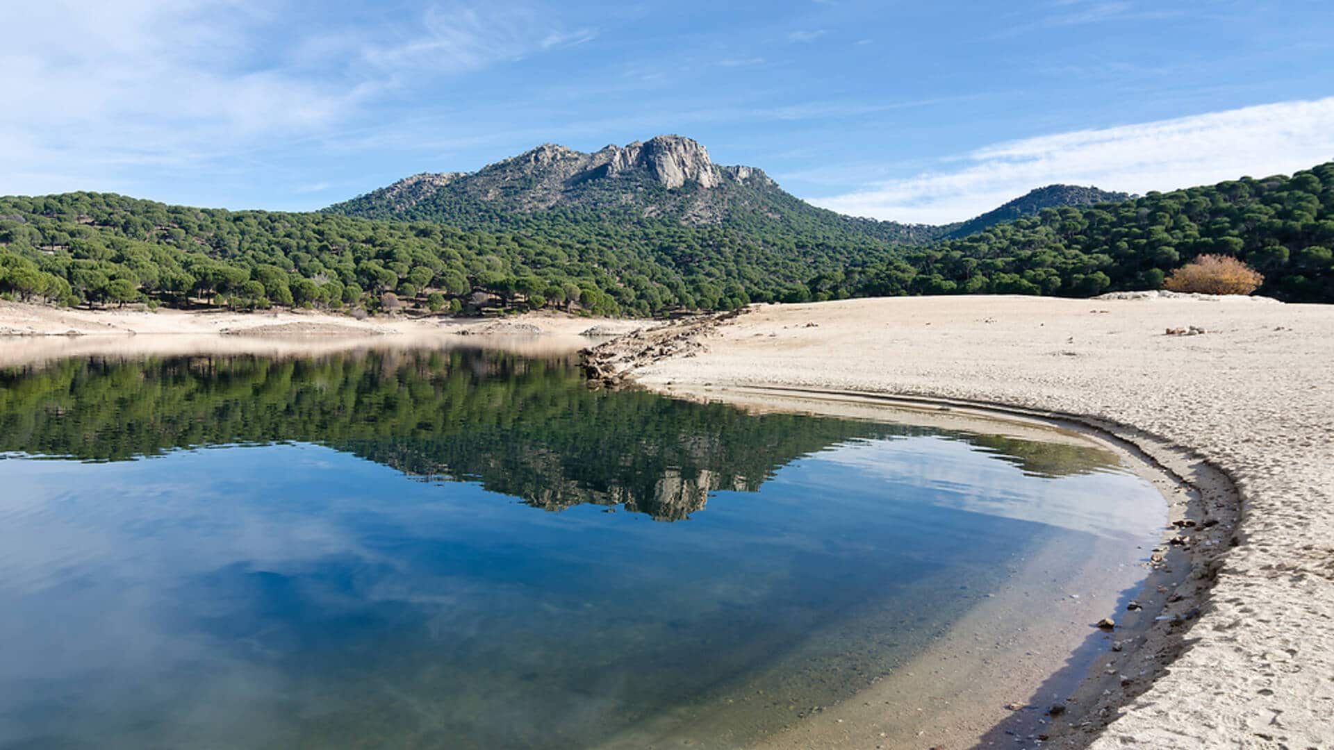 Natural pools near Madrid